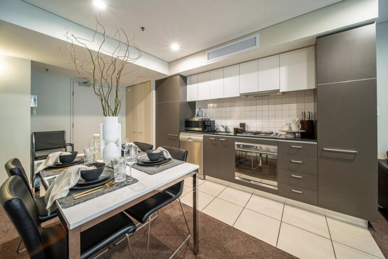 Illuminate North Terrace - Executive Cbd * Adelaide