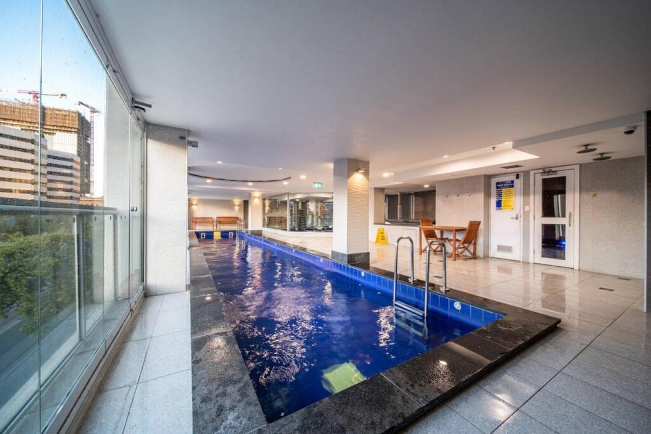 Apartment Illuminate North Terrace - Executive Cbd *