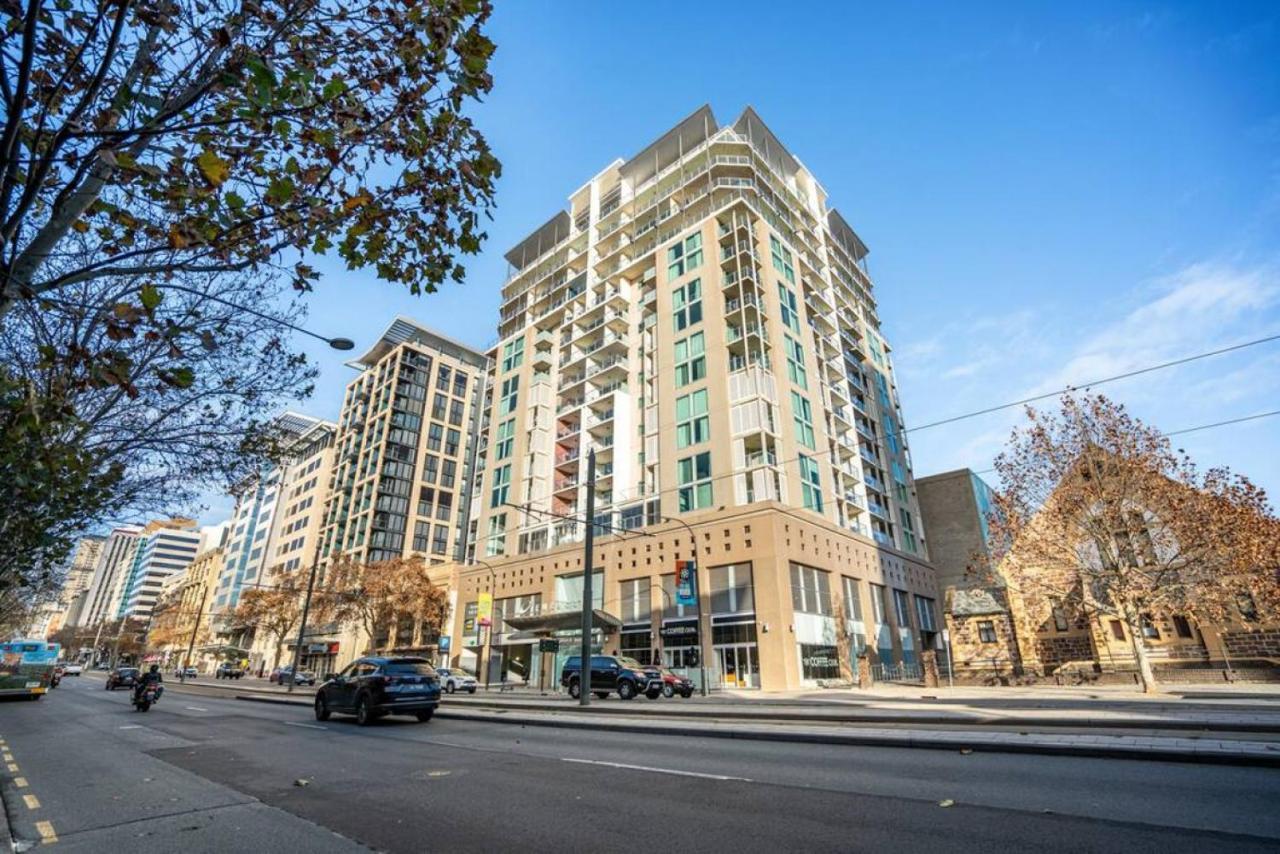Apartment Illuminate North Terrace - Executive Cbd Adelaide