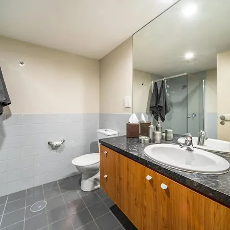 Illuminate North Terrace - Executive Cbd Apartment Adelaide Exterior photo